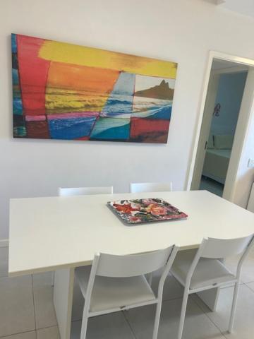 Lindo Apto No Barrabela, Todo Equipado, Com Arcondicionados Split Novos No Quarto E Na Sala, Limpissimo, Cheiroso, Novinho, Condominio Em Frente A Praia, Com Piscina Aquecida, Sauna, Quadra, Academia, Lavanderia, Salao De Beleza, Restaurantes, Mercad 리오데자네이루 외부 사진